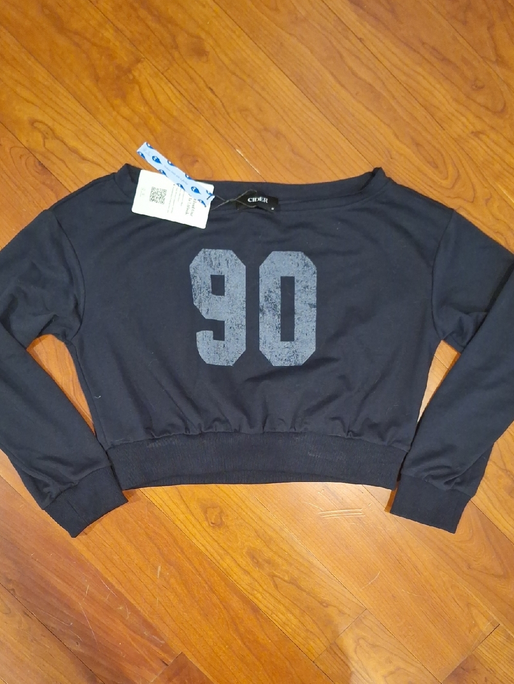 CIDERCropped Navy Sweatshirt with '90' Graphic off Shoulder